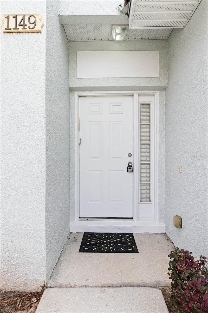 1149 BEACH CIRCLE — photo 3 of 46
