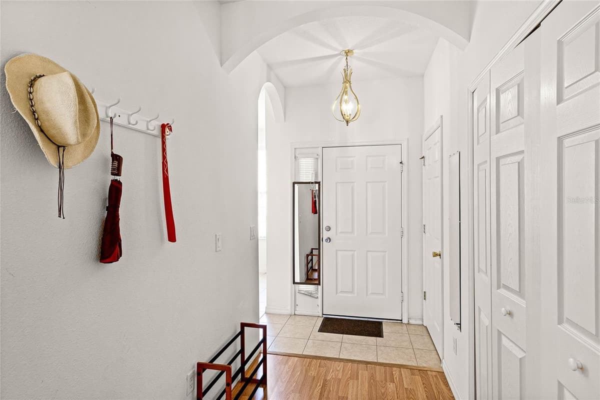 1149 BEACH CIRCLE — photo 4 of 46