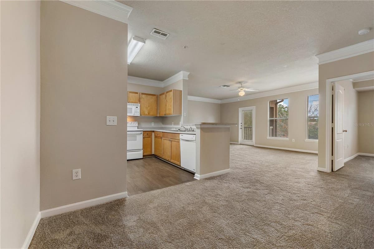 8849 VILLA VIEW CIRCLE — photo 3 of 13