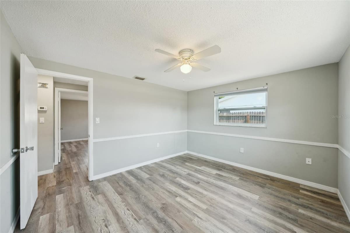 3207 COLDWELL DRIVE — photo 22 of 44