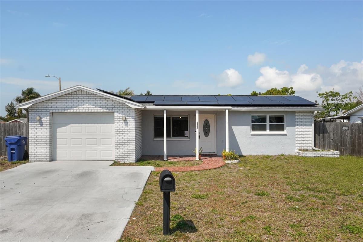 3207 COLDWELL DRIVE — photo 1 of 44