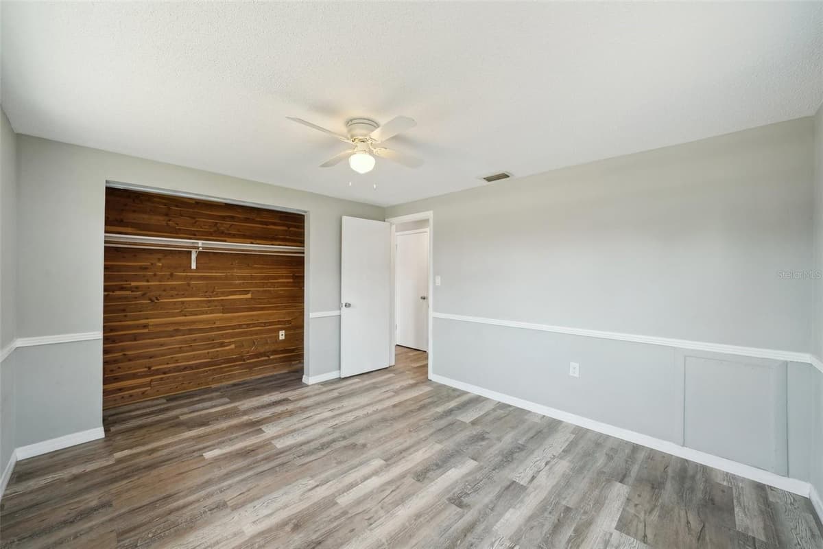 3207 COLDWELL DRIVE — photo 19 of 44