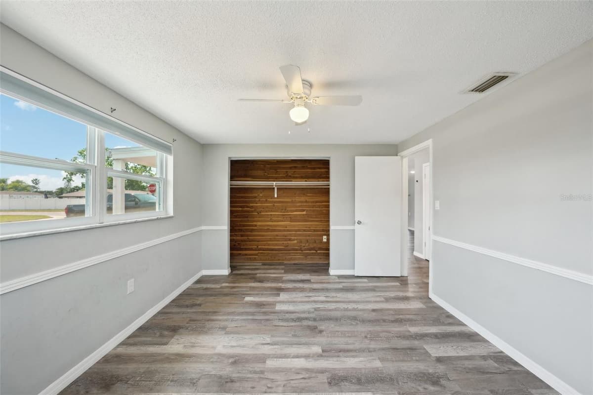 3207 COLDWELL DRIVE — photo 20 of 44