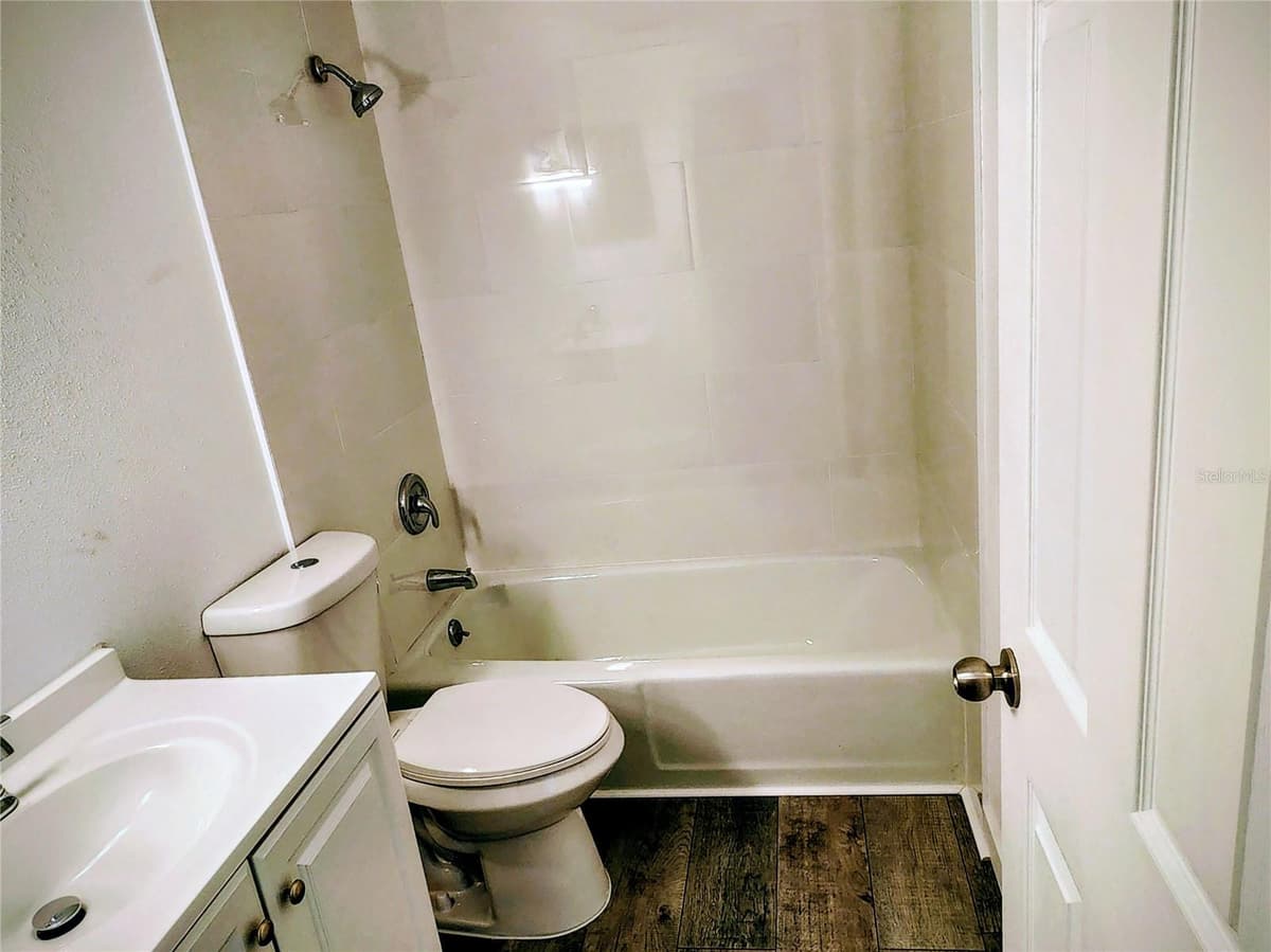 616 GUILD DRIVE — photo 15 of 77