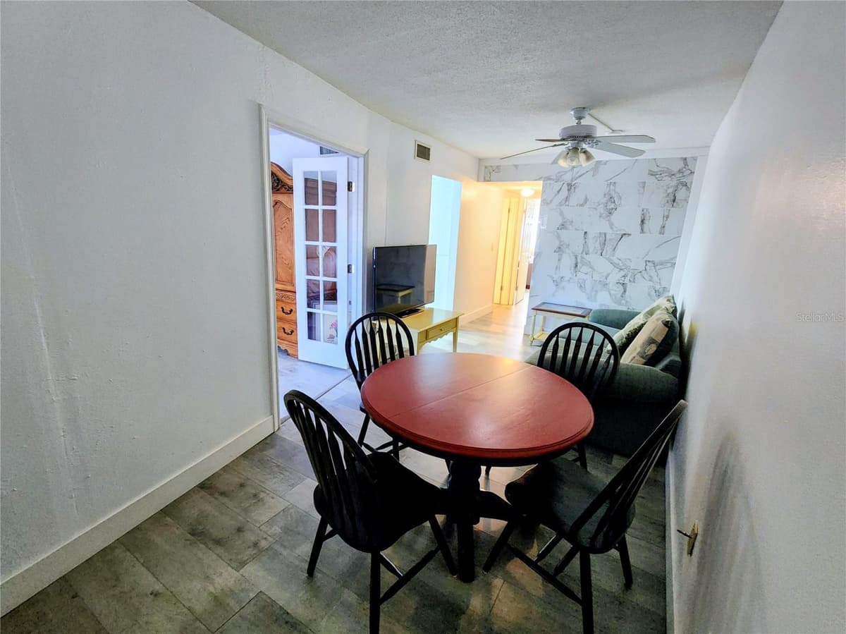616 GUILD DRIVE — photo 9 of 77