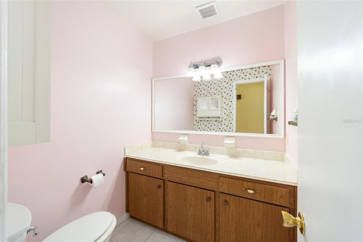 12180 MAPLE STREET — photo 40 of 75