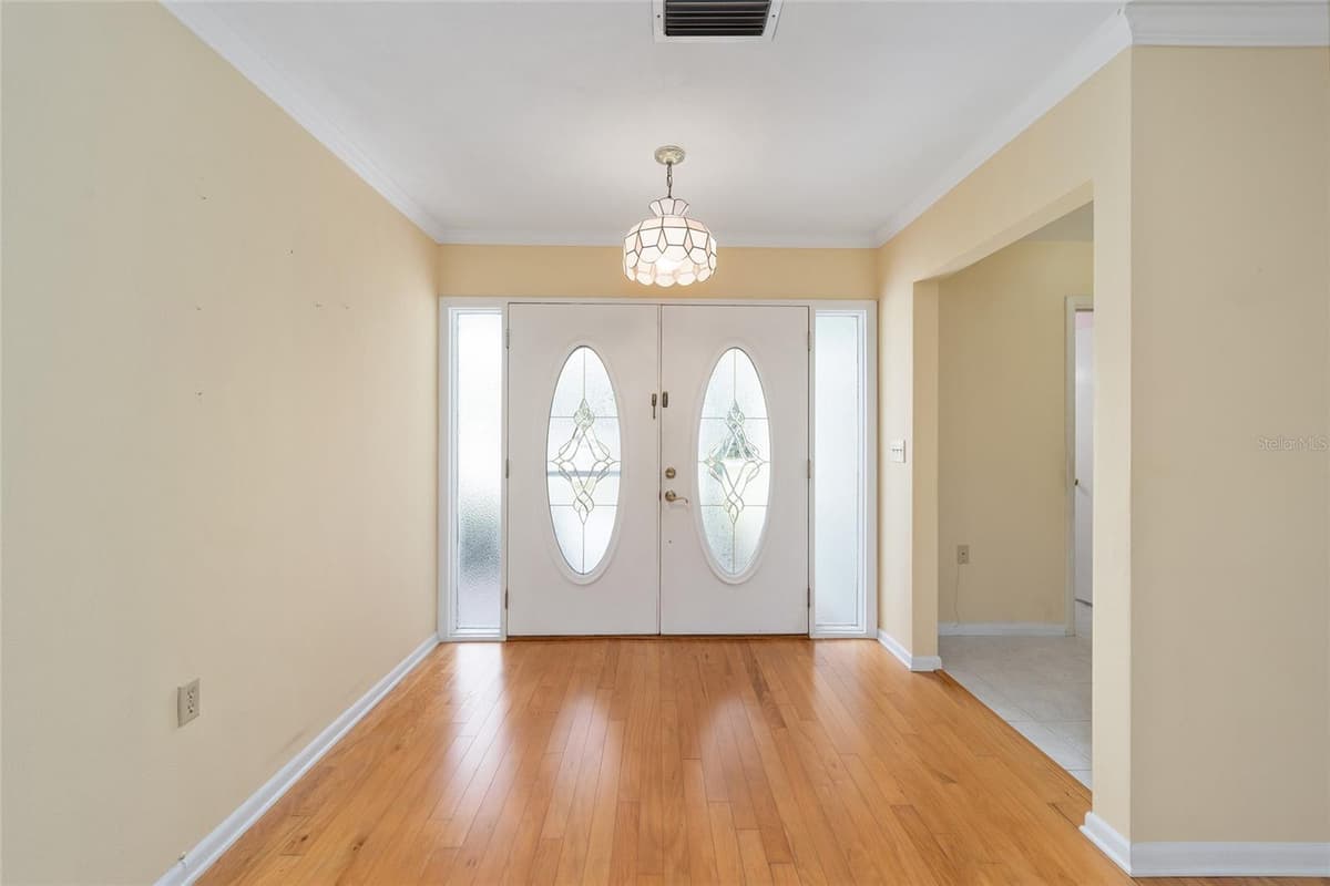 12180 MAPLE STREET — photo 14 of 75