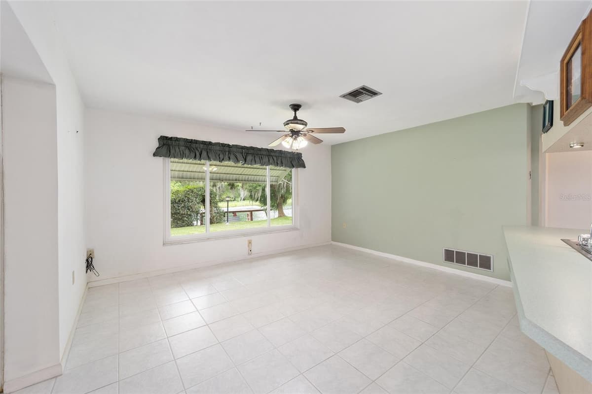 12180 MAPLE STREET — photo 28 of 75