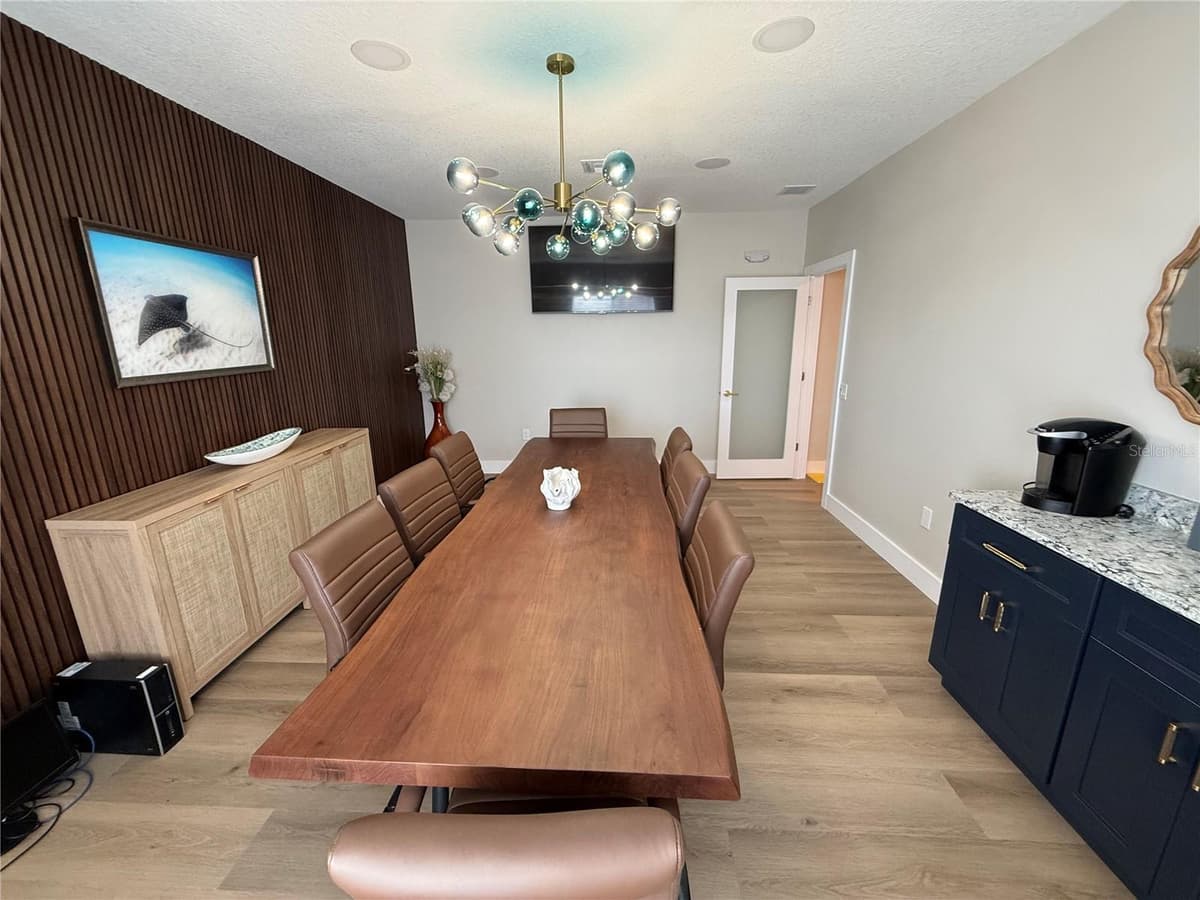 3699 AIRFIELD DRIVE — photo 6 of 7