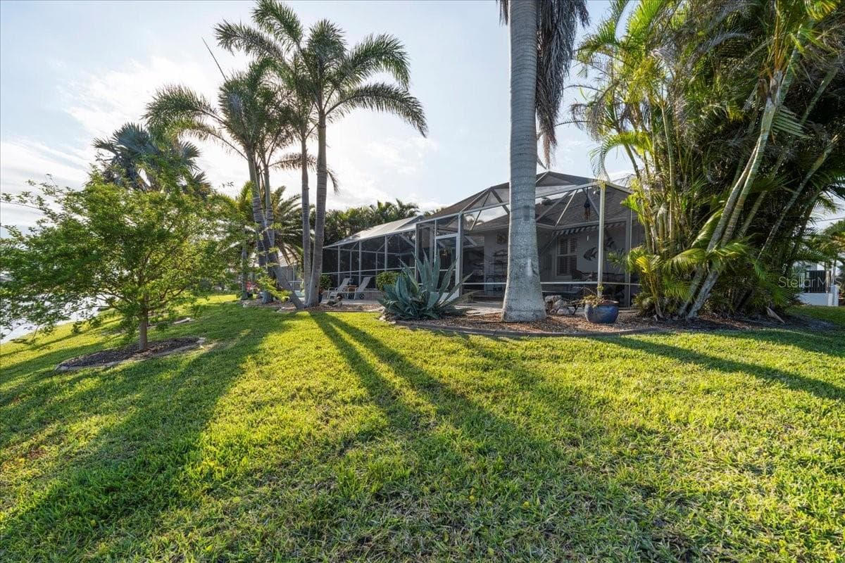 1091 ROTONDA CIRCLE — photo 46 of 54