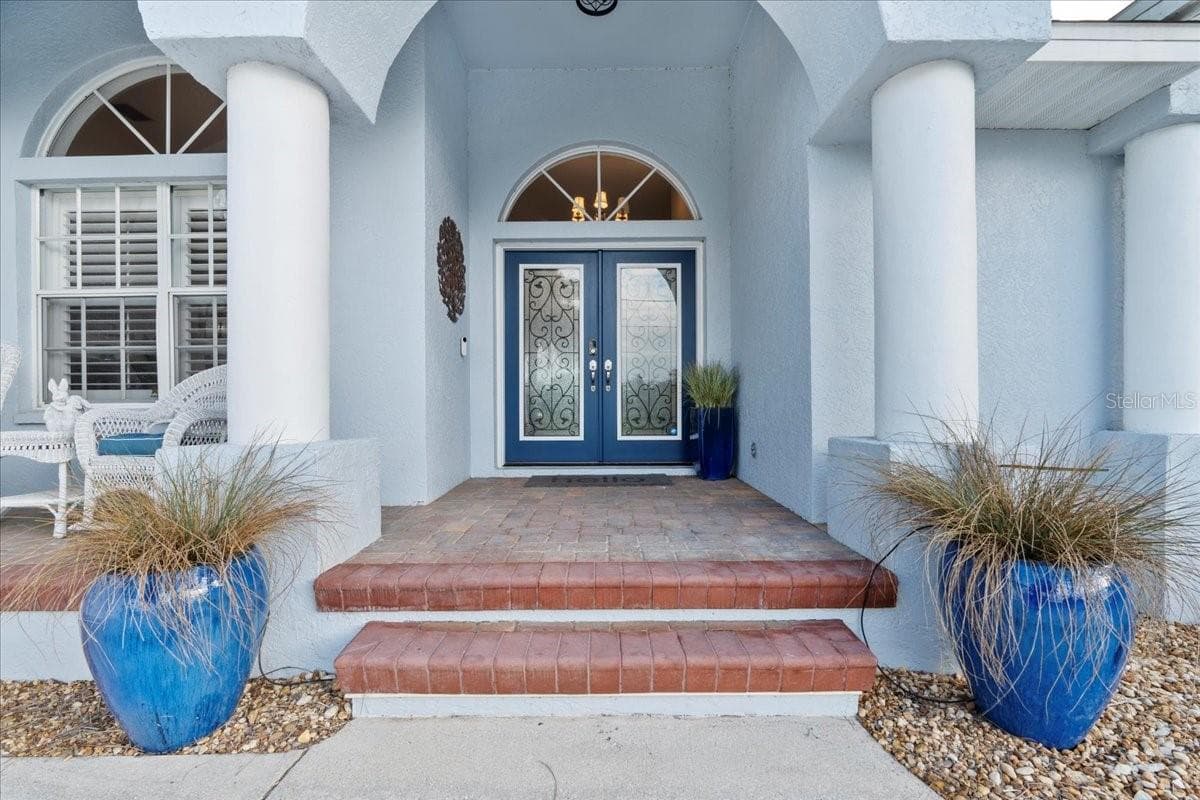 1091 ROTONDA CIRCLE — photo 4 of 54