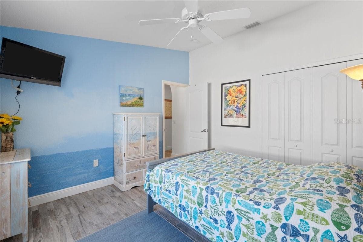 1091 ROTONDA CIRCLE — photo 25 of 54