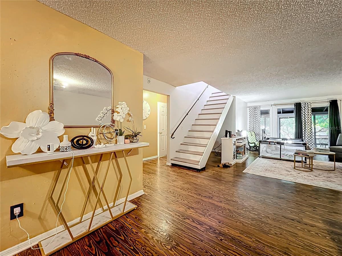 1115 CHEBON CT — photo 3 of 24