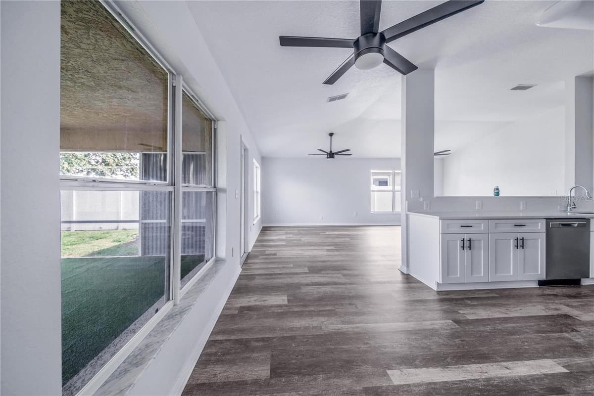 4099 ISLAND LAKES DRIVE — photo 33 of 37