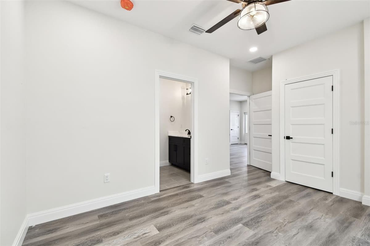 1045 JESSE AVENUE — photo 26 of 63