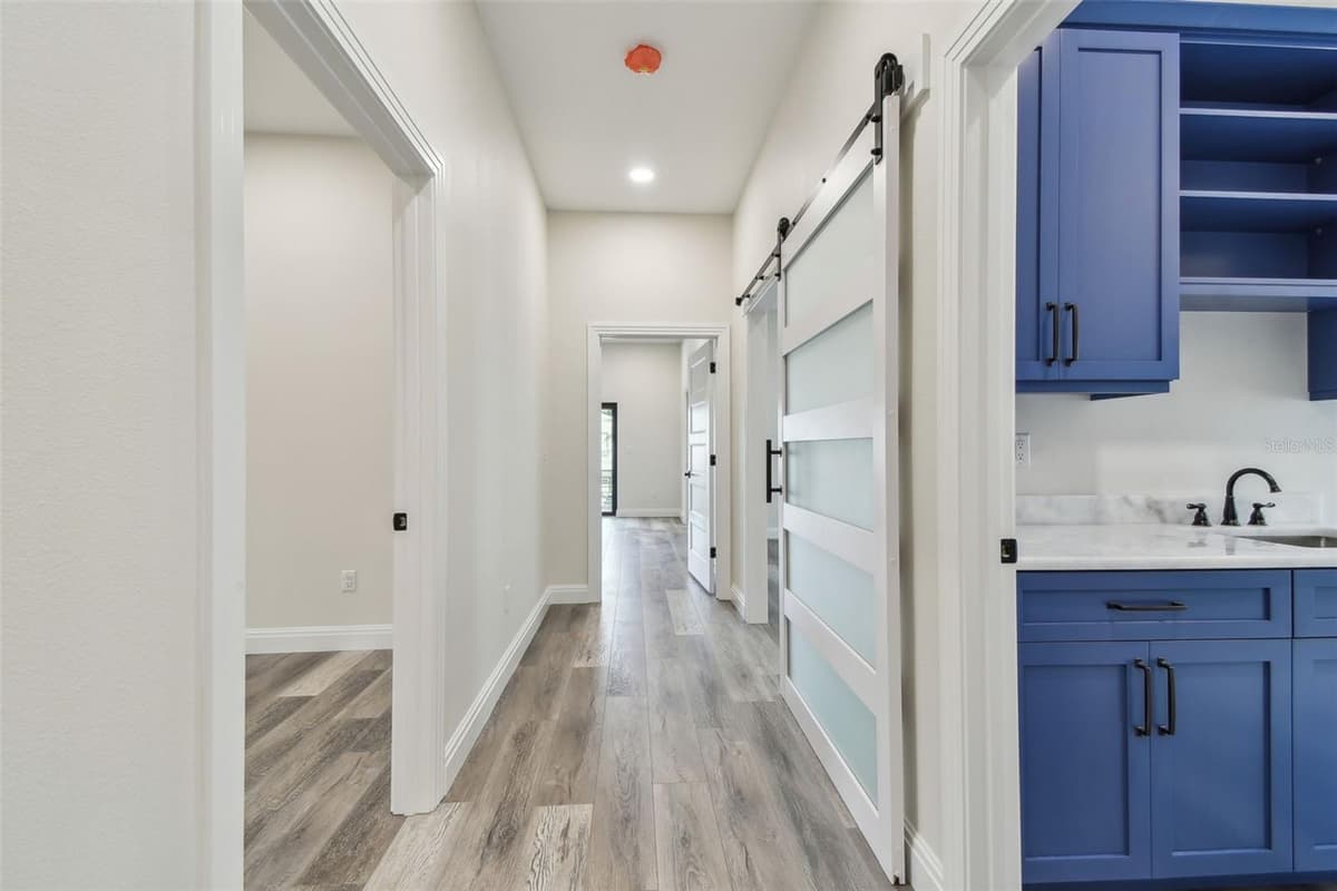 1045 JESSE AVENUE — photo 42 of 63
