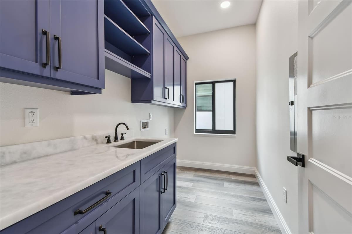 1045 JESSE AVENUE — photo 41 of 63