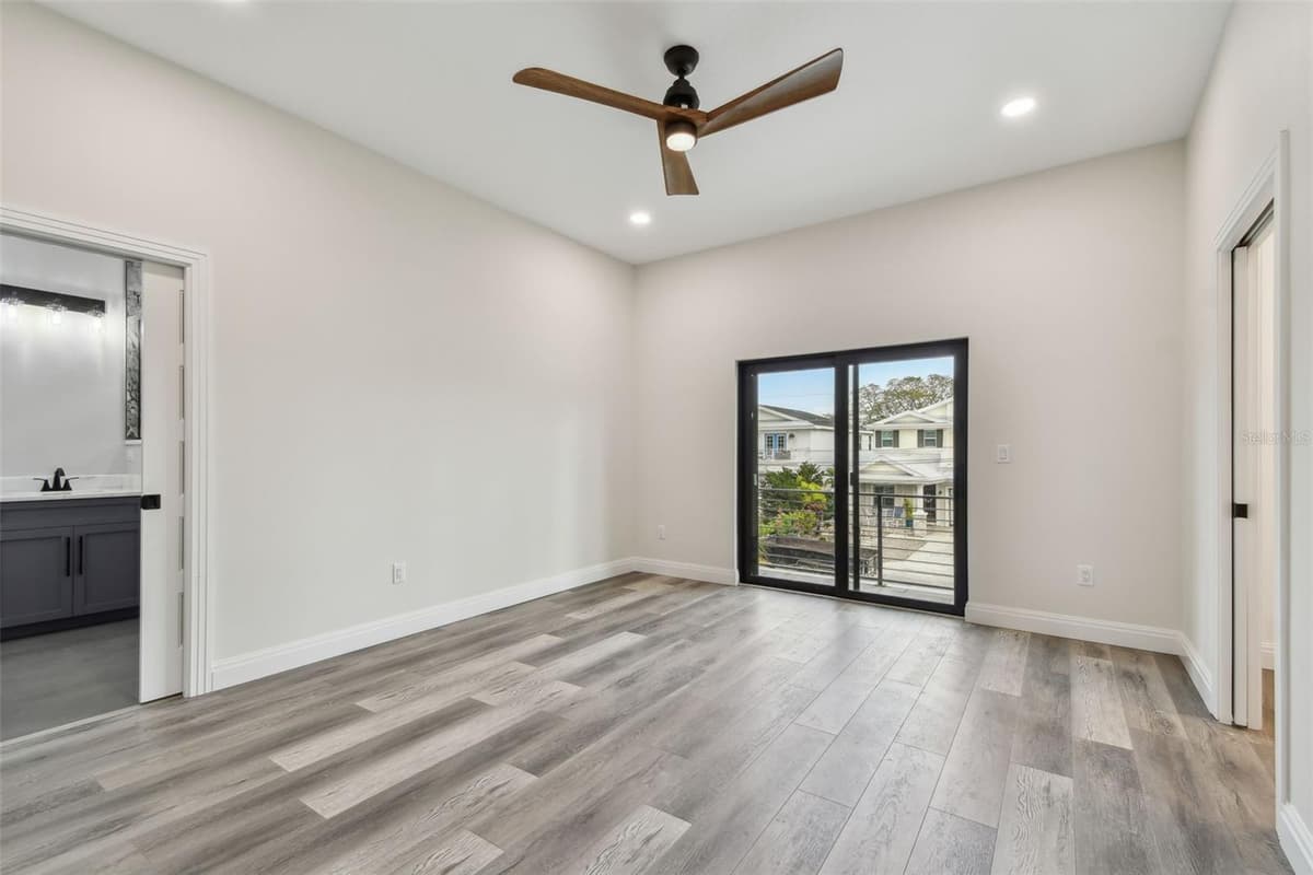 1045 JESSE AVENUE — photo 46 of 63