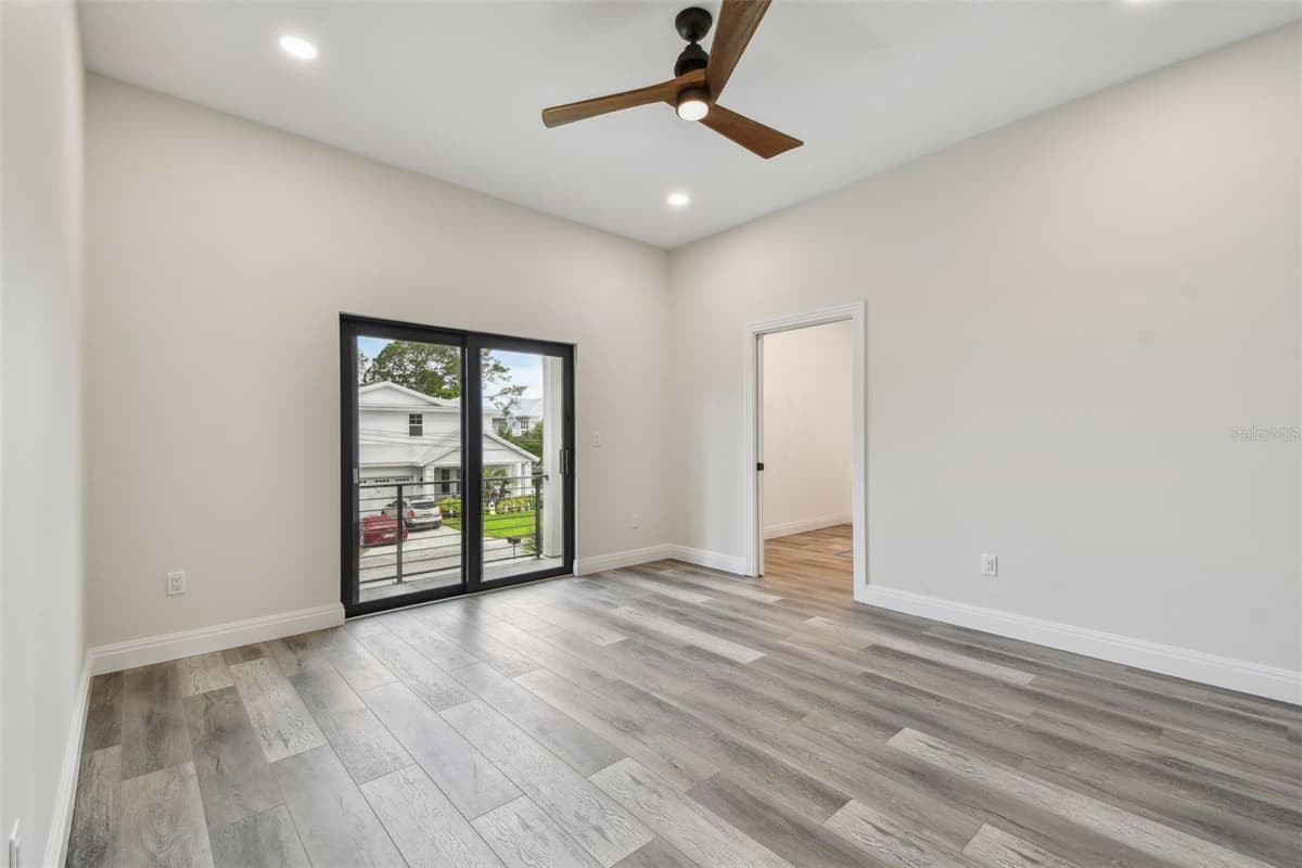 1045 JESSE AVENUE — photo 49 of 63