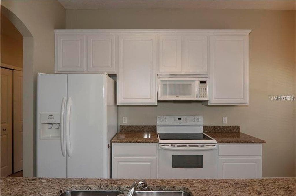 1400 CELEBRATION AVE — photo 7 of 19