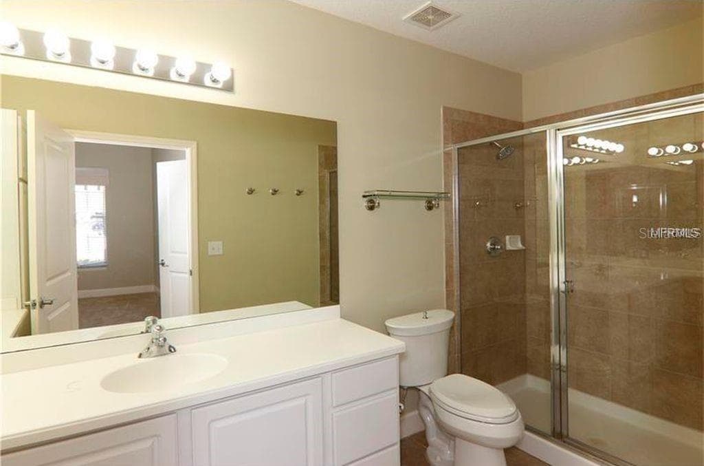 1400 CELEBRATION AVE — photo 11 of 19