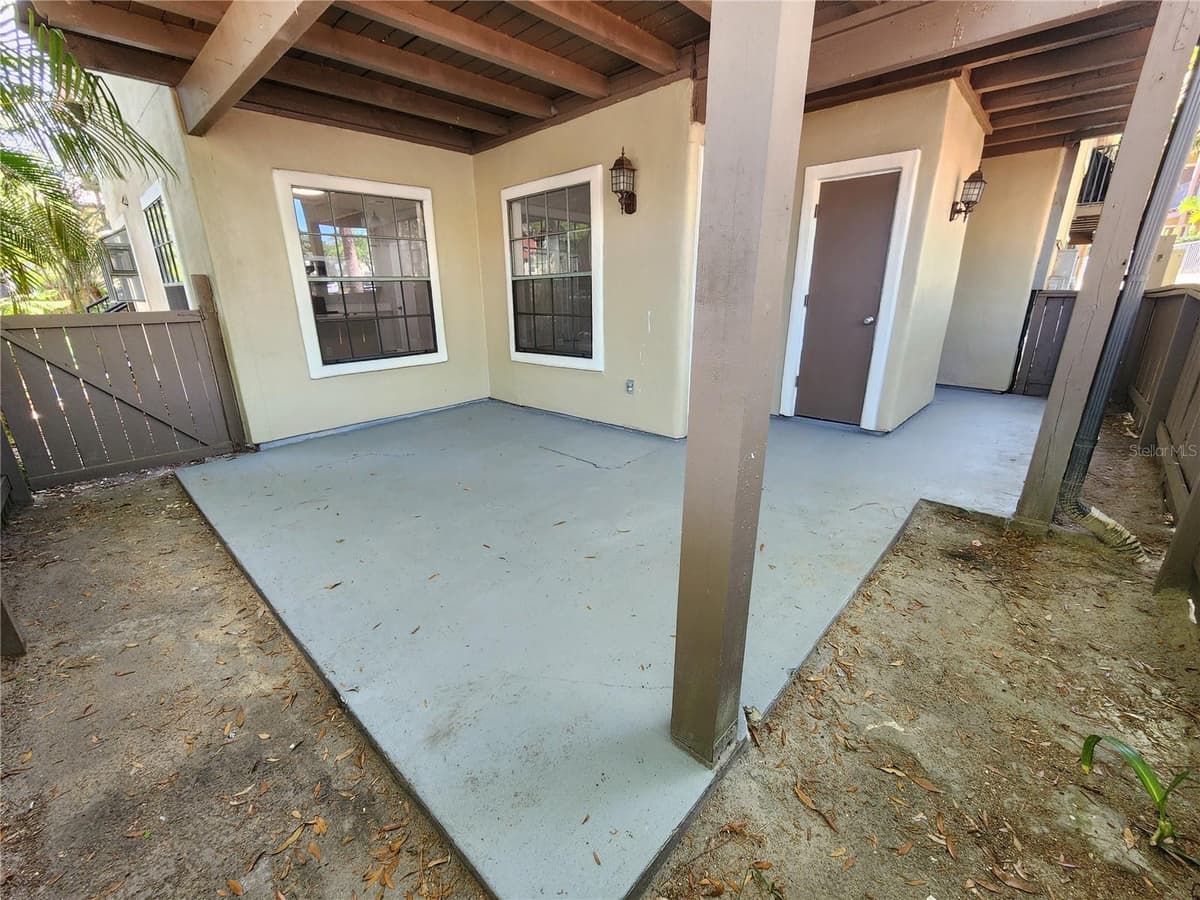 200 AFTON SQUARE — photo 27 of 42