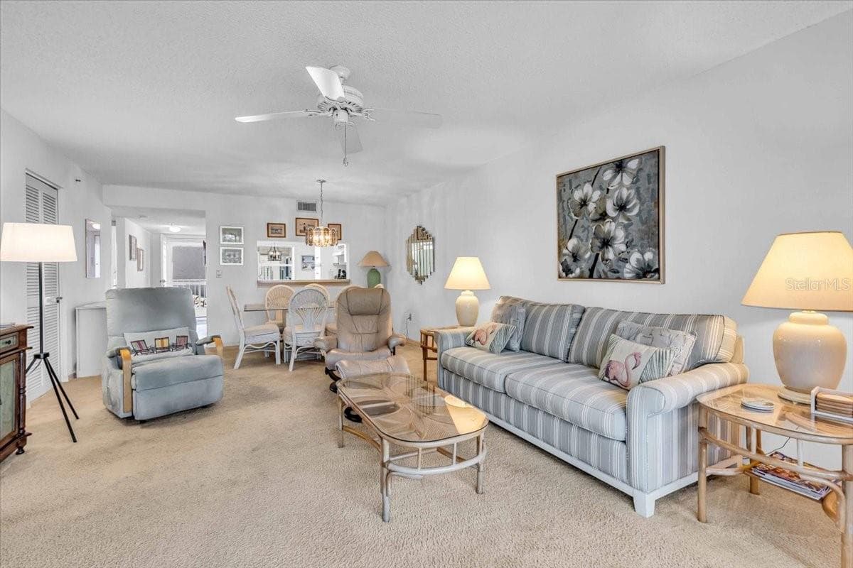 6501 STONE RIVER ROAD — photo 6 of 45