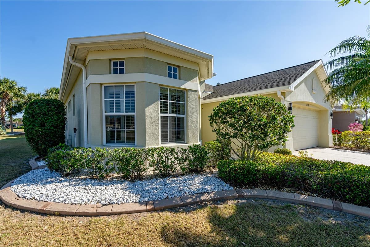 1038 EMERALD DUNES DRIVE — photo 3 of 48