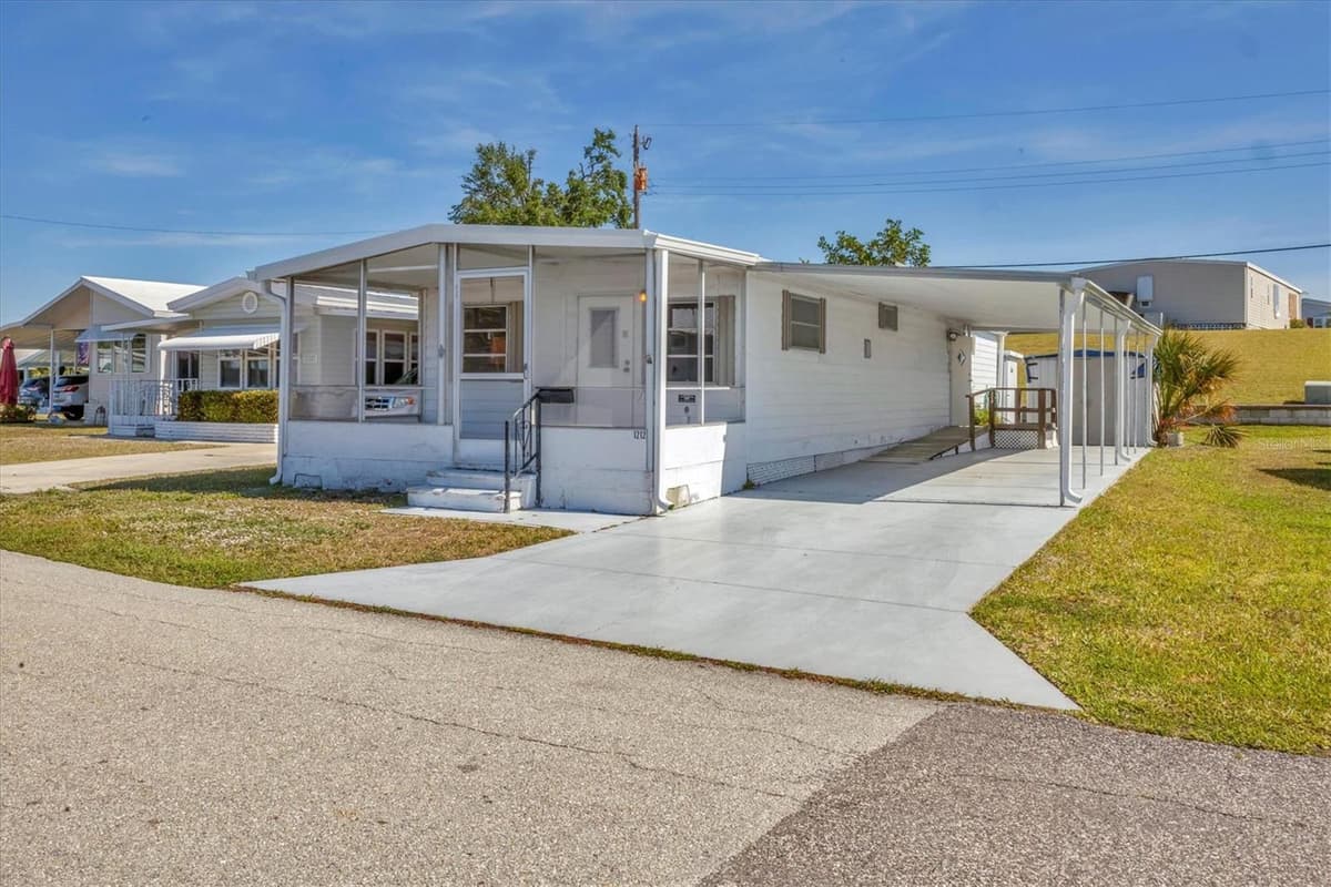 1212 41ST AVENUE DRIVE — photo 1 of 43