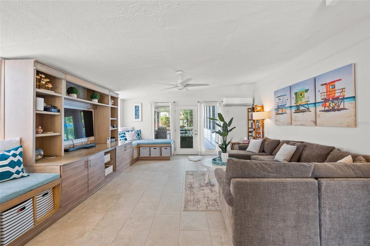 4801 SARASOTA AVENUE — photo 17 of 34