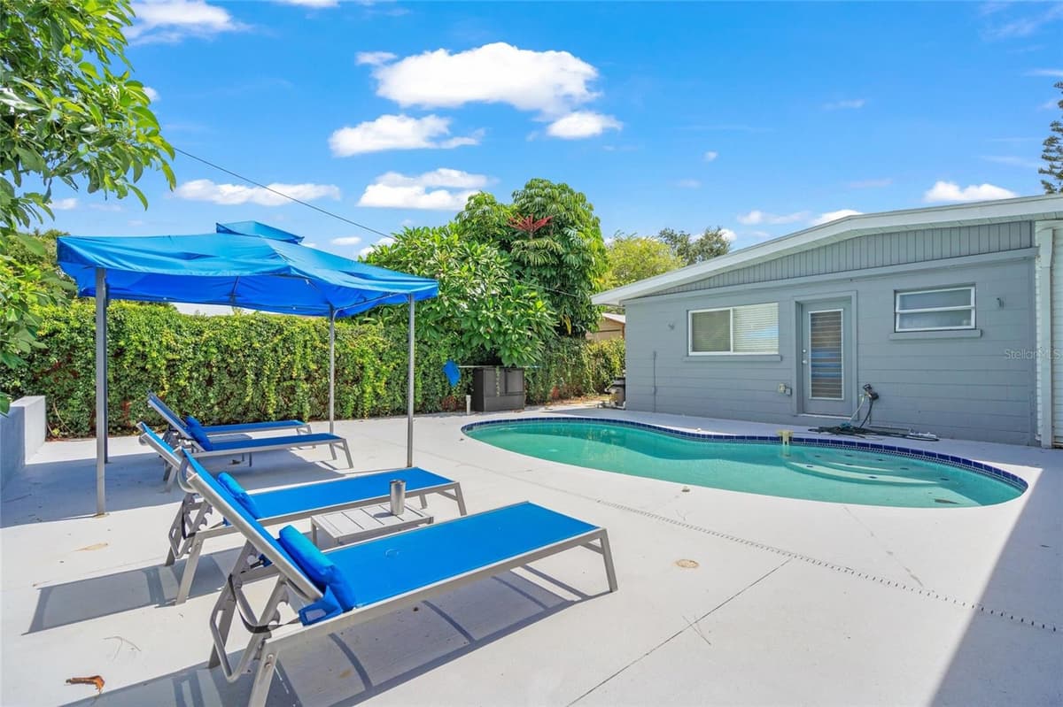 4801 SARASOTA AVENUE — photo 31 of 34