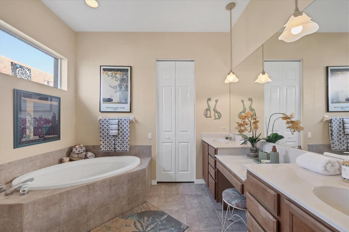 5223 PINE SHADOW LANE — photo 22 of 60