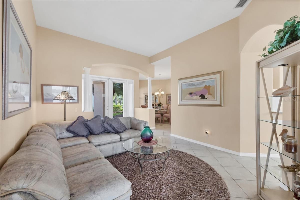 5223 PINE SHADOW LANE — photo 10 of 60