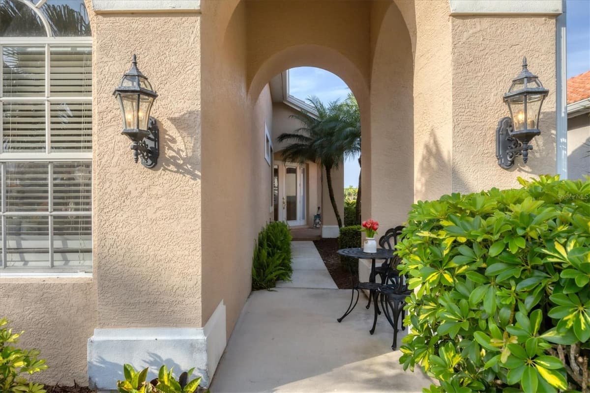 5223 PINE SHADOW LANE — photo 6 of 60