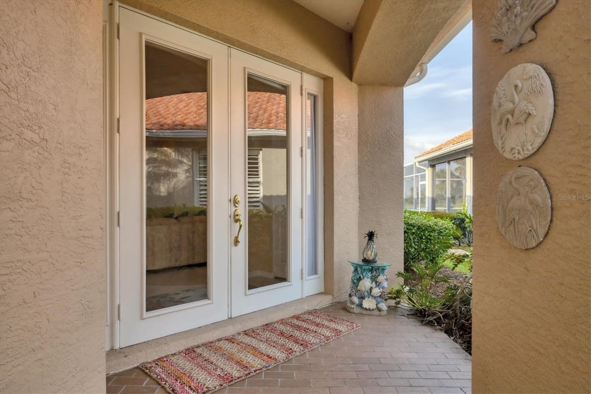 5223 PINE SHADOW LANE — photo 7 of 60