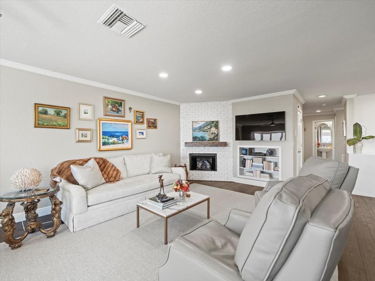 2087 EDGEWATER DRIVE — photo 31 of 79