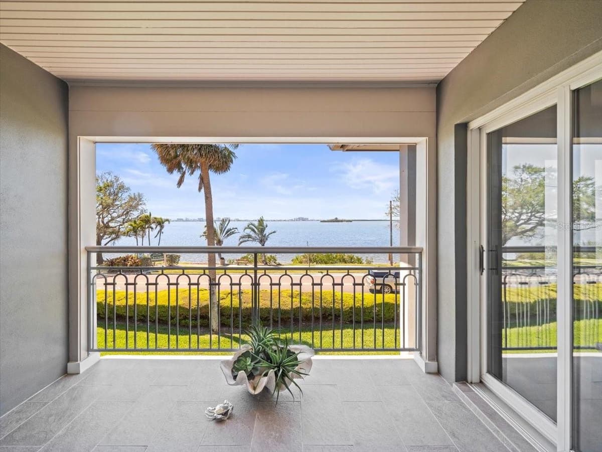 2087 EDGEWATER DRIVE — photo 47 of 79