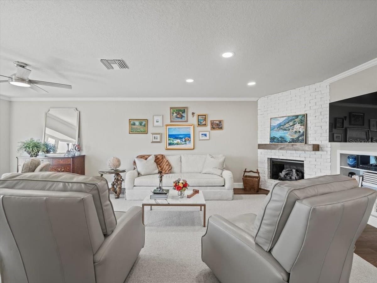 2087 EDGEWATER DRIVE — photo 35 of 79