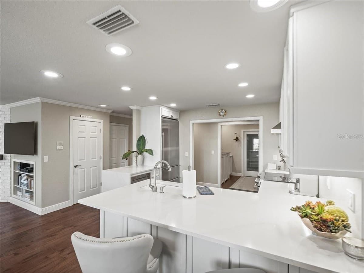 2087 EDGEWATER DRIVE — photo 22 of 79