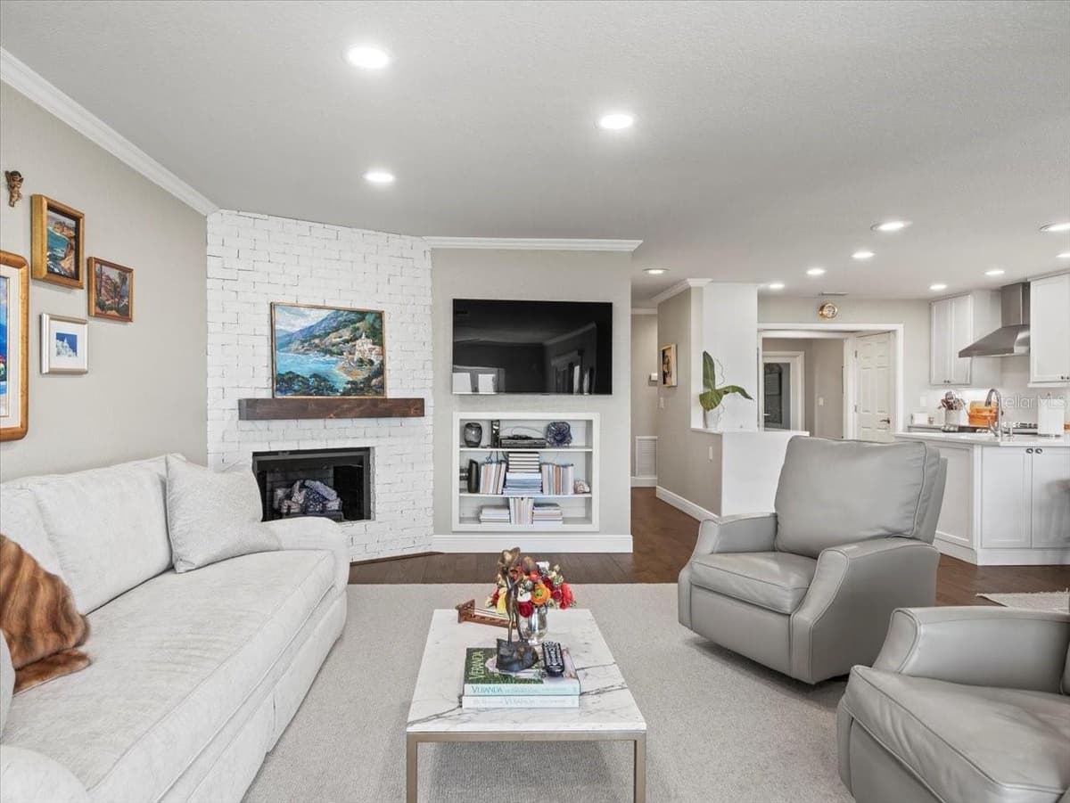 2087 EDGEWATER DRIVE — photo 33 of 79