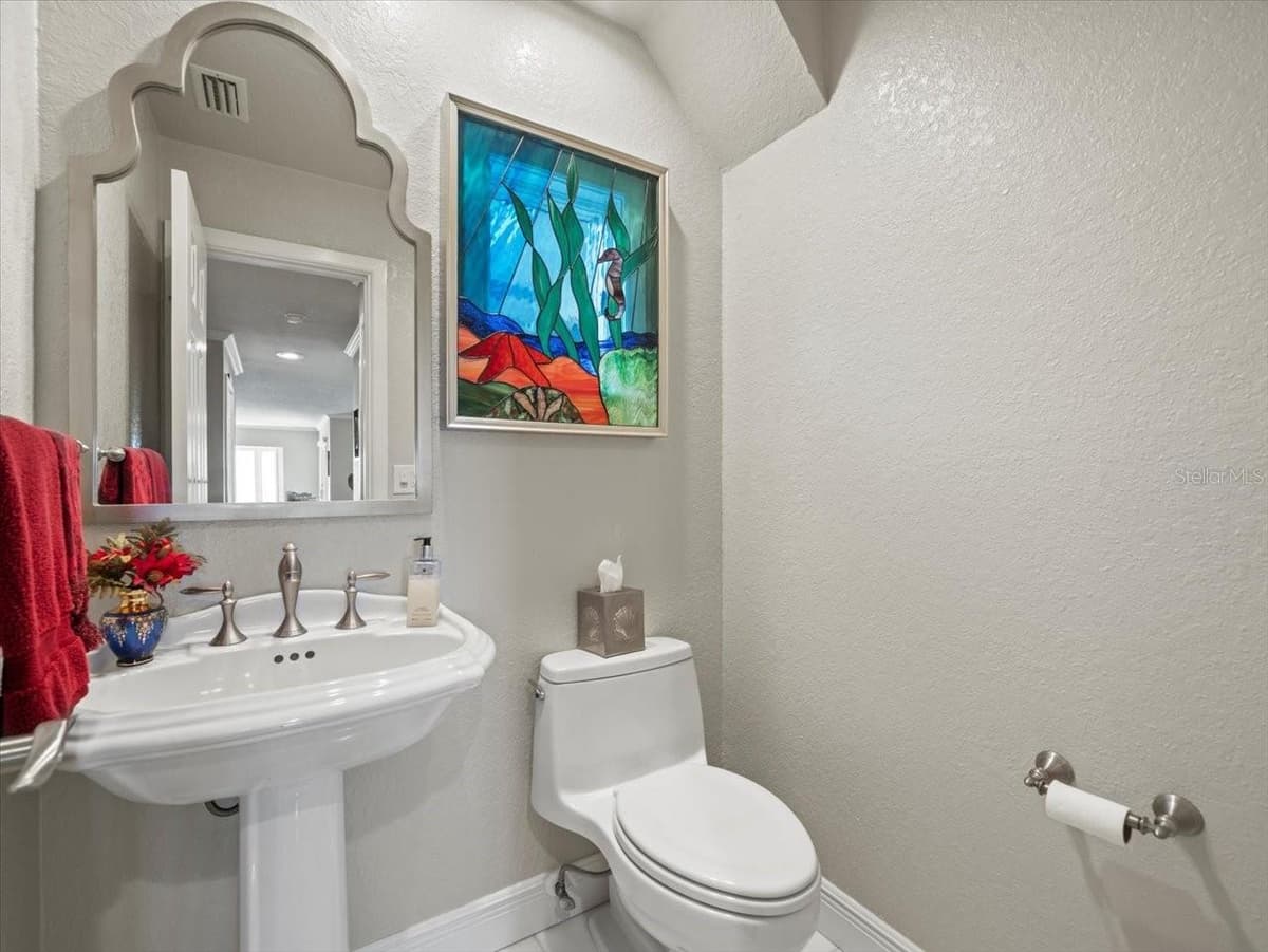 2087 EDGEWATER DRIVE — photo 40 of 79