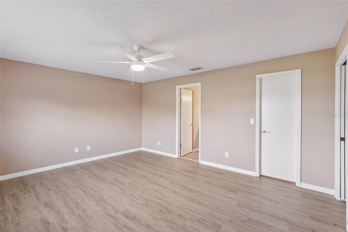 2529 LANCASTER DRIVE — photo 22 of 57