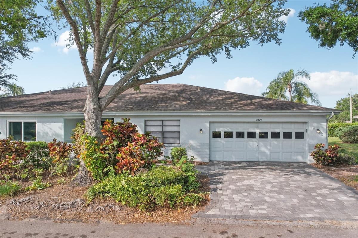 2529 LANCASTER DRIVE — photo 1 of 57