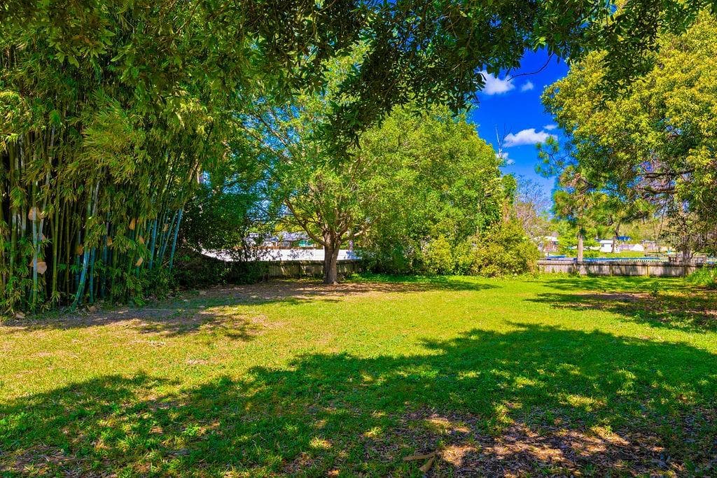 2501 WEBER STREET — photo 28 of 40