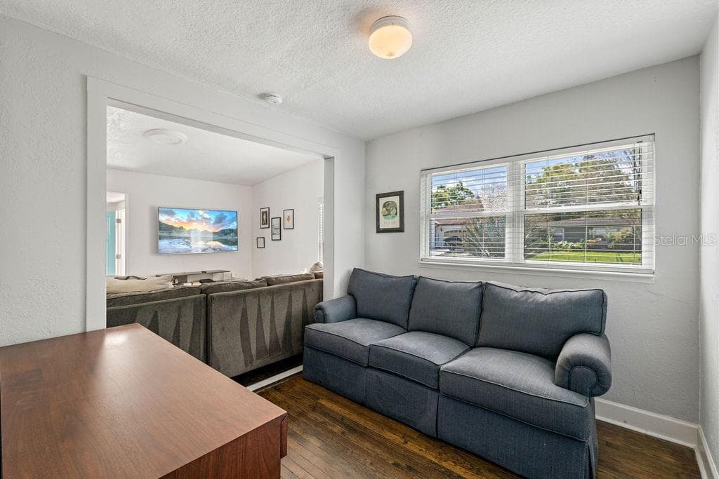 2501 WEBER STREET — photo 11 of 40