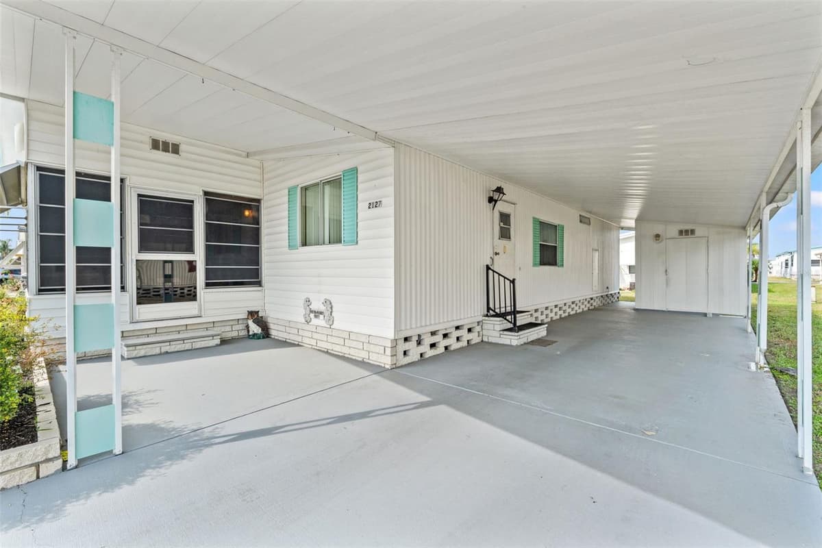 2127 KAHALA DRIVE — photo 3 of 19