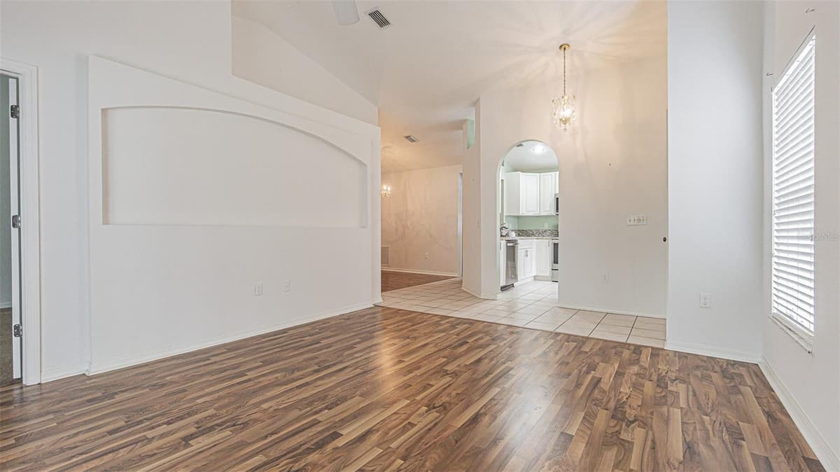 34833 DOUBLE EAGLE COURT — photo 4 of 35