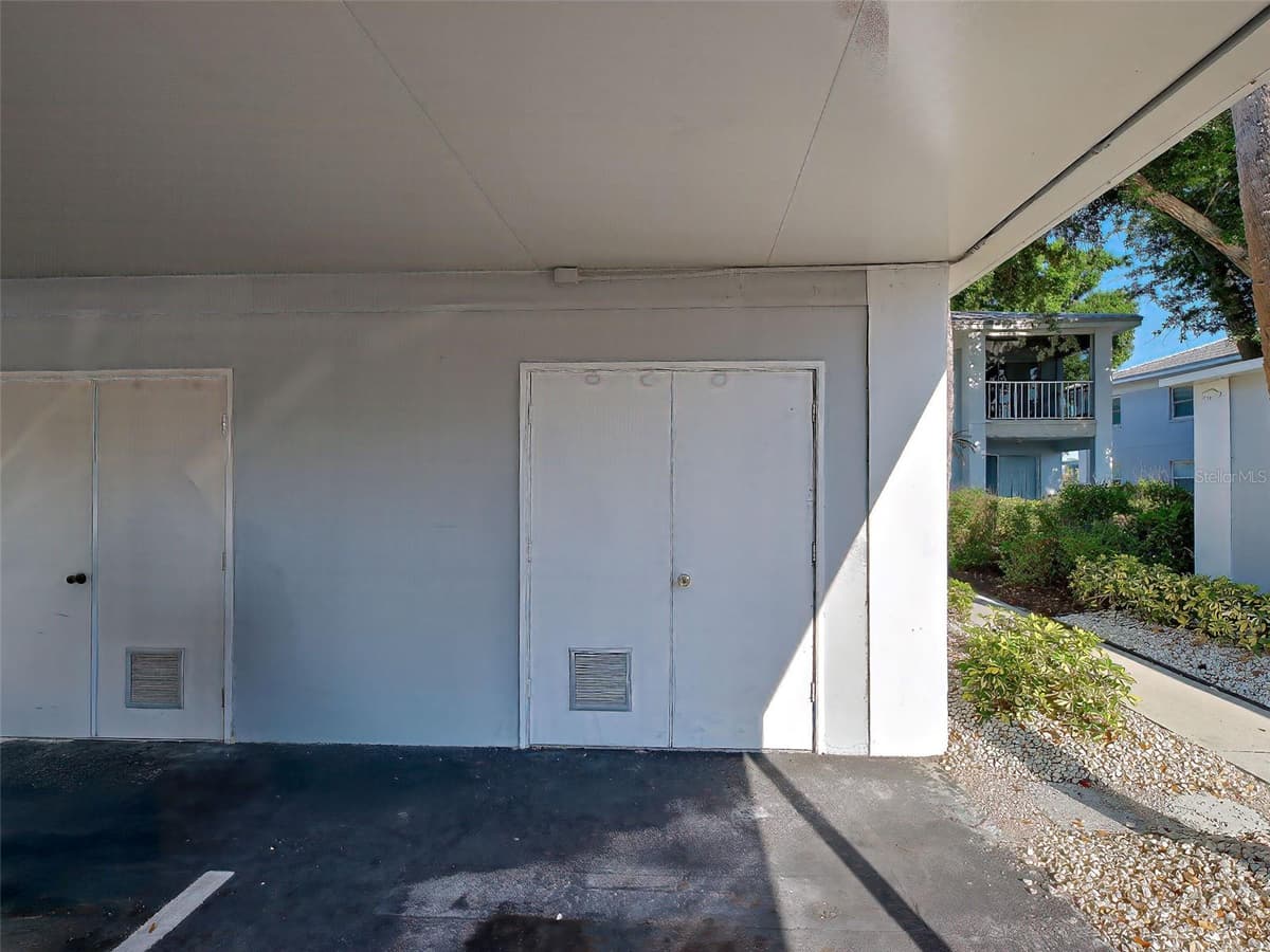 429 CERROMAR LANE — photo 40 of 47