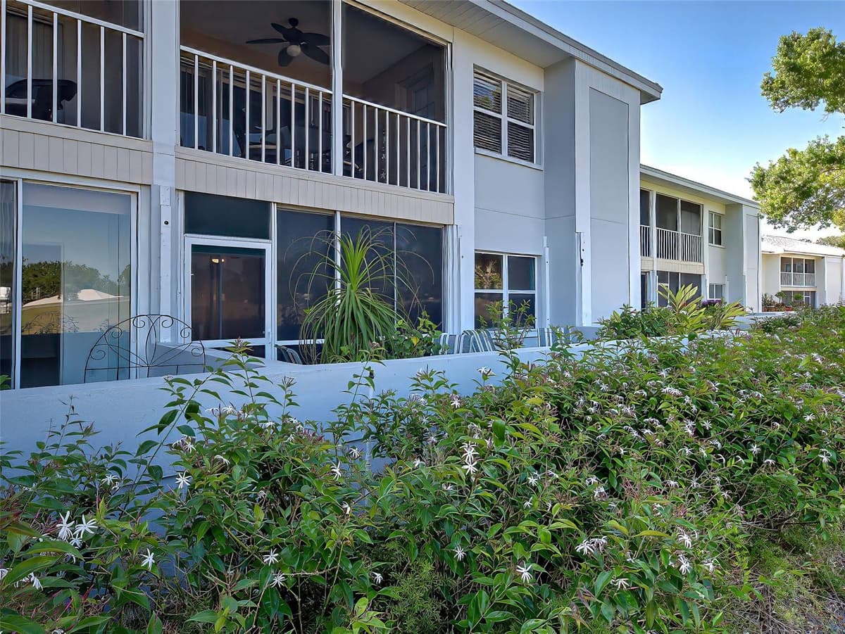 429 CERROMAR LANE — photo 37 of 47