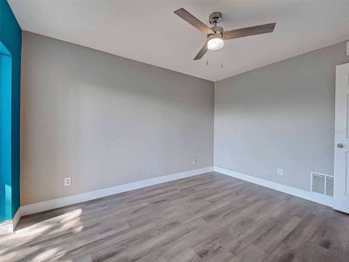 429 CERROMAR LANE — photo 30 of 47